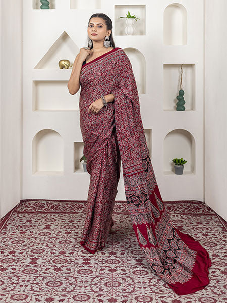 Ajrakh print hand block modhal shatin saree