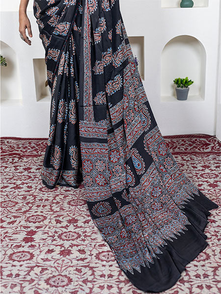 Ajrakh print hand block modhal shatin saree