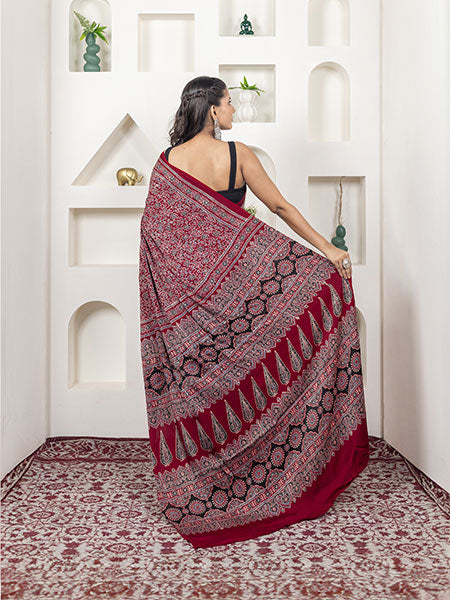 Ajrakh print hand block modhal shatin saree