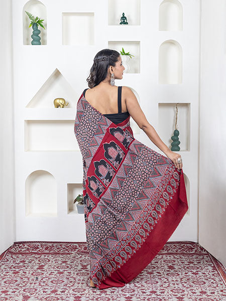 Ajrakh print hand block modhal shatin saree