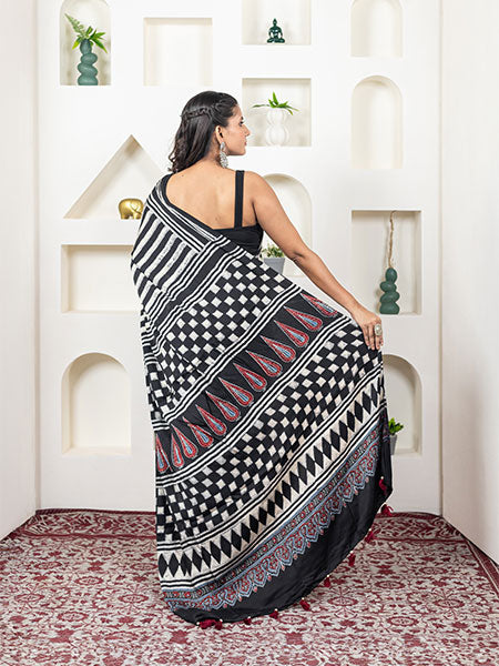 Ajrakh print hand block modhal shatin saree