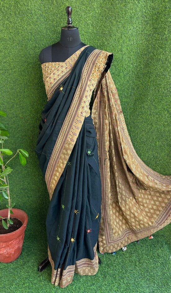 Black Mul Saree With Patch Mirror Work