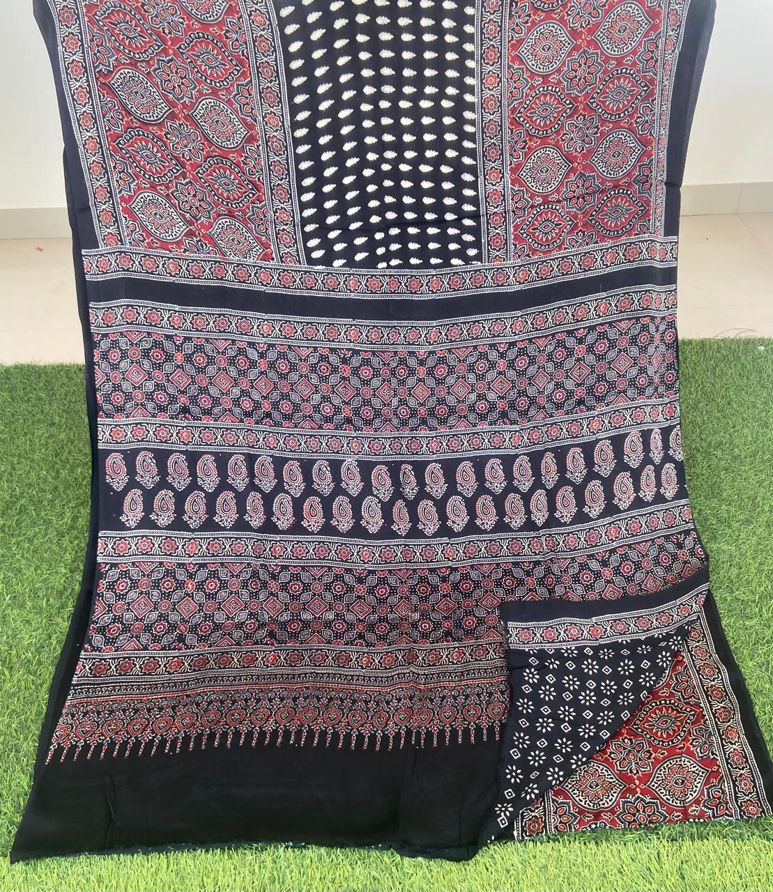 Ajrakh print hand block modhal shatin saree