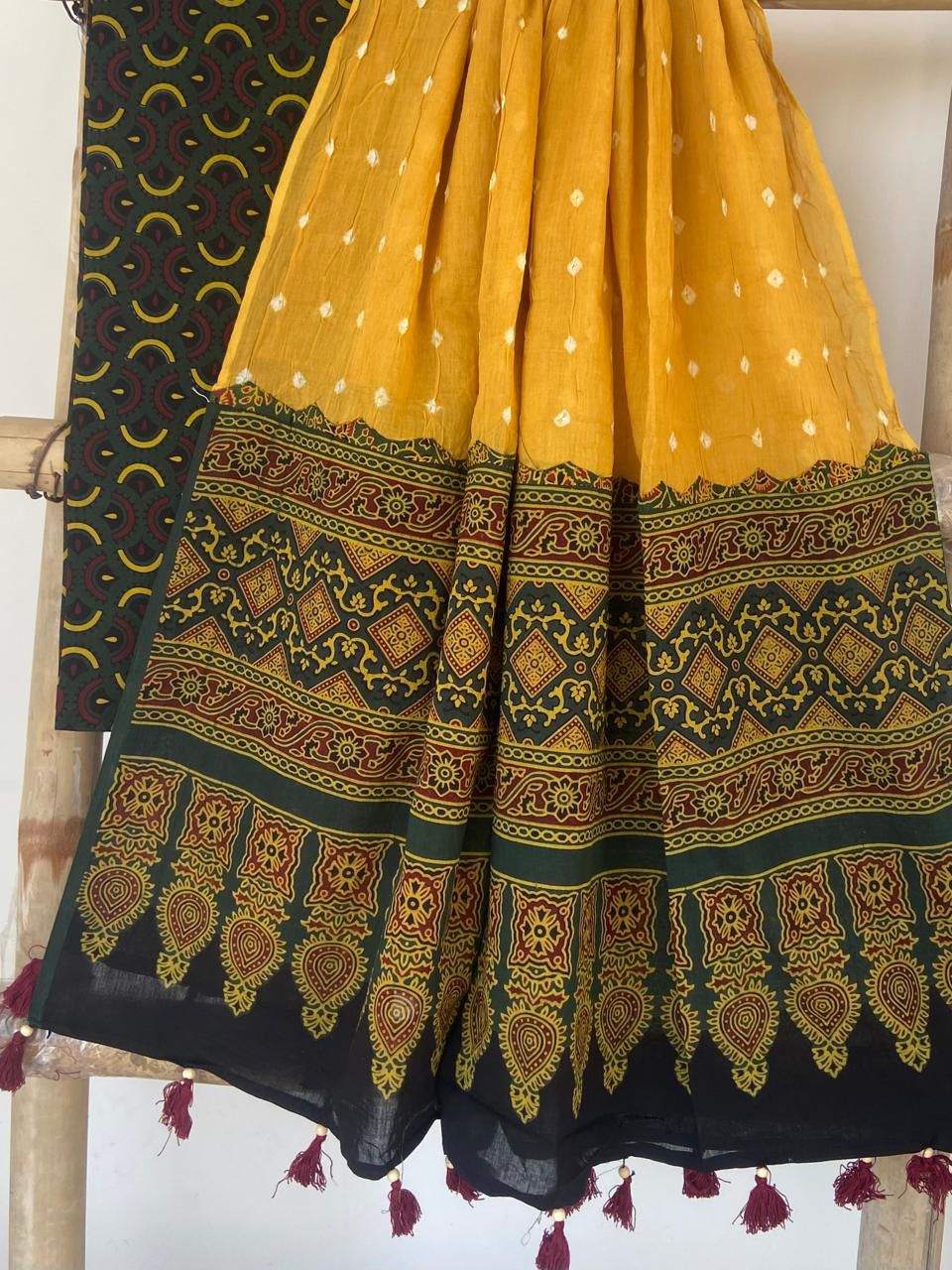 Bandhani Dupatta Suit Pcs