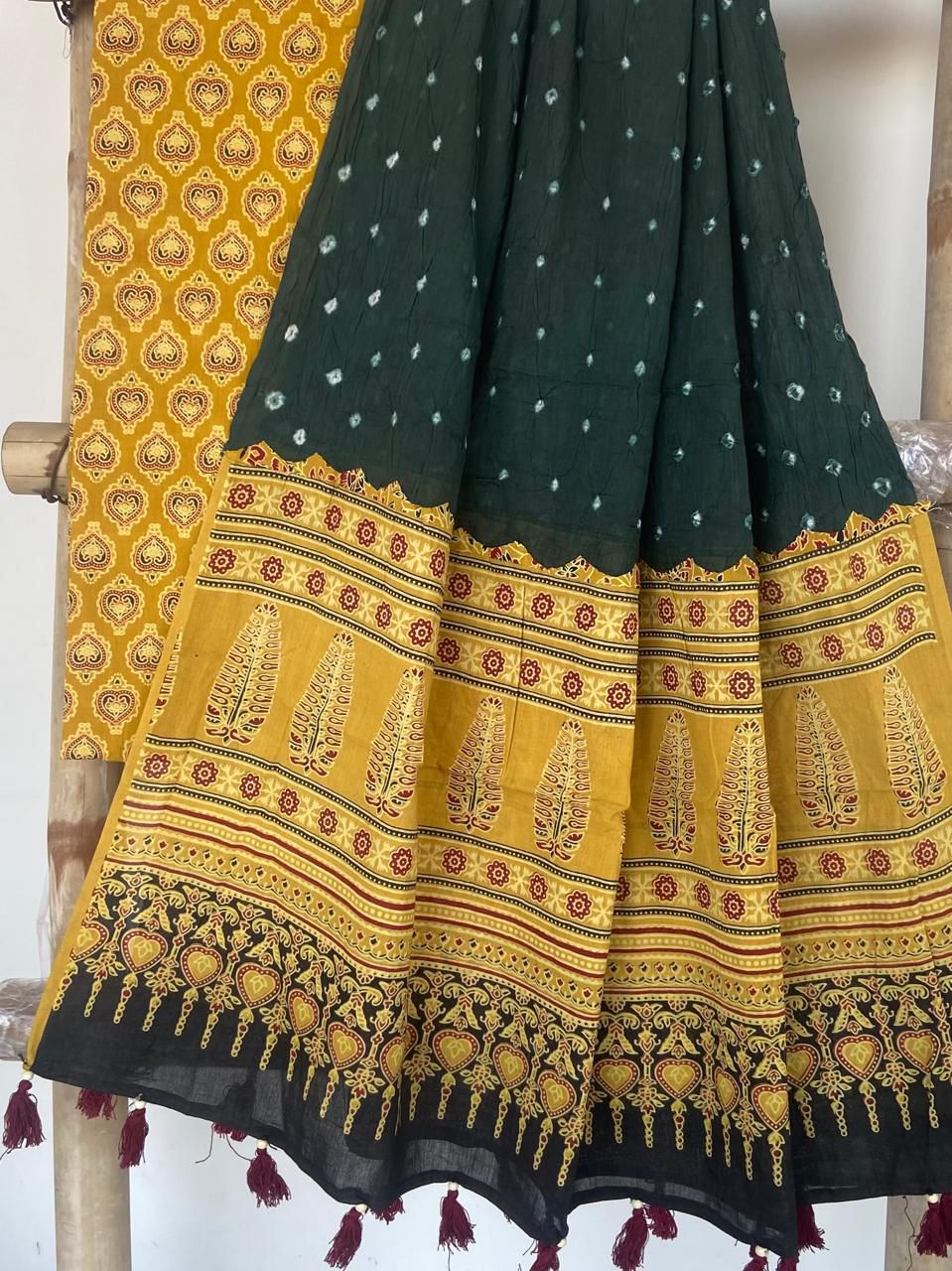 Bandhani Dupatta Suit Pcs