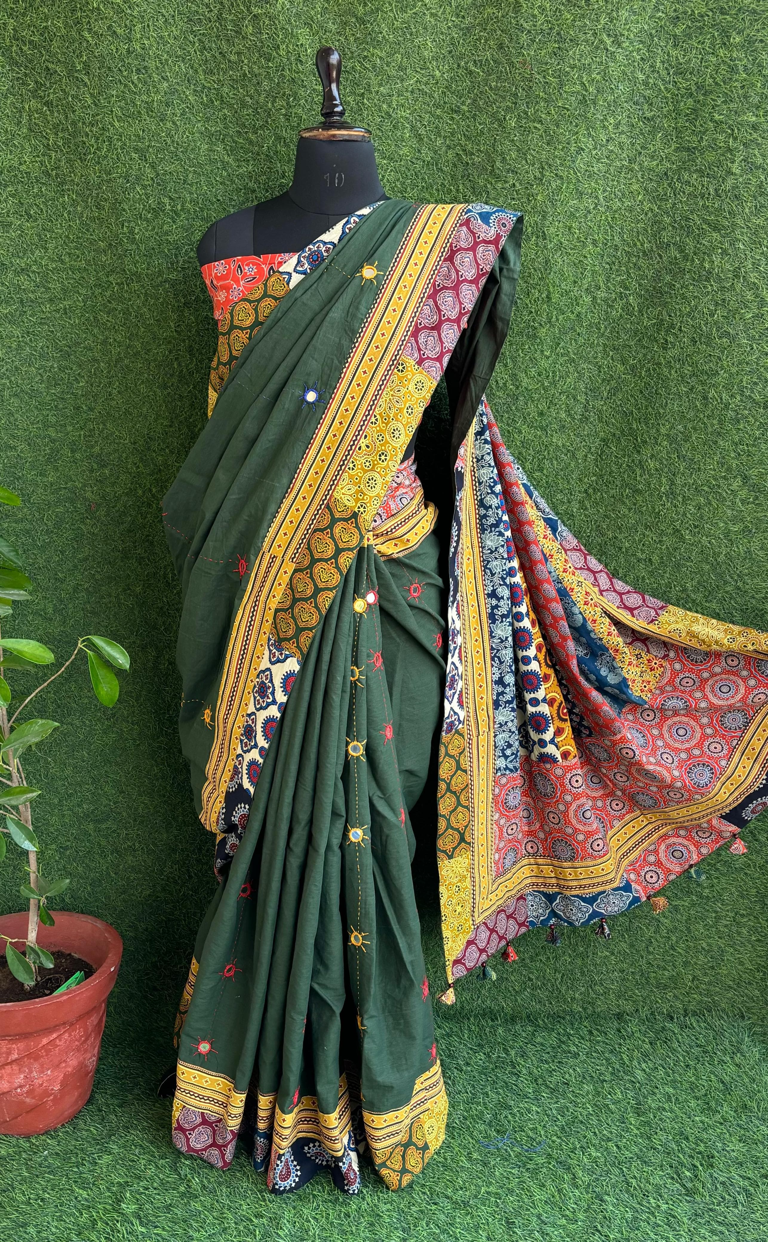 Green Mul Saree With Patch Mirror Work